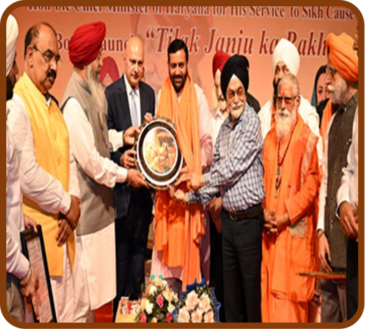 Chief Minister Nayab Singh Saini Honored With Sher-e-Punjab Maharaja Ranjit Singh Award for Sikh Community Welfare